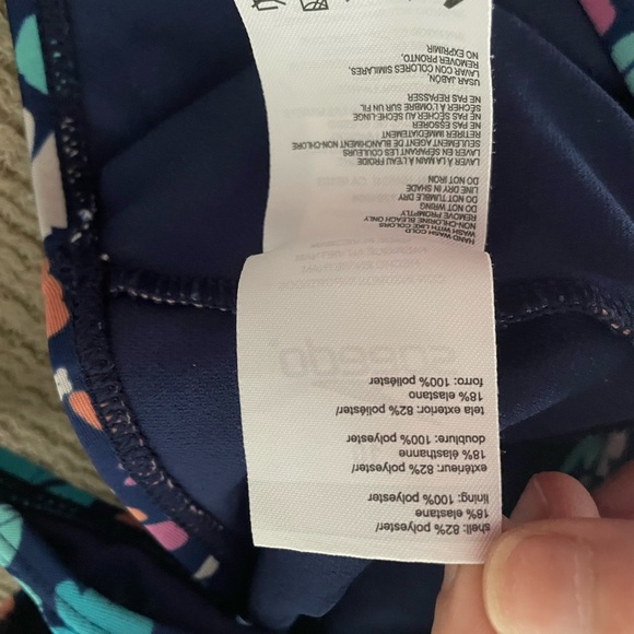 EUC Speedo Kids Navy and Floral Print One Piece Swimsuit Bathing suit swim sz10 - Picture 7 of 8